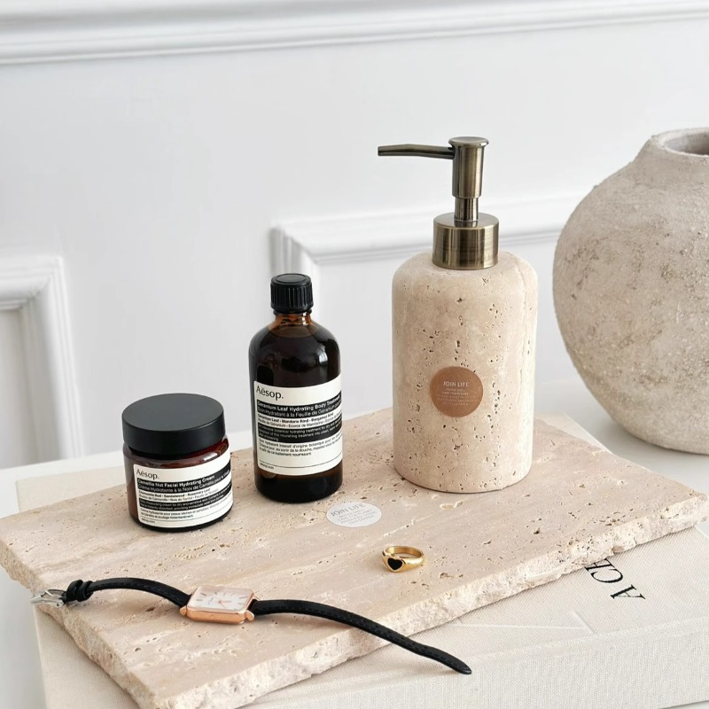 天然石ローションディスペンサー、詰め替え可能な石鹸ボトル、ス - Luxury Natural Skincare のレビューと価格